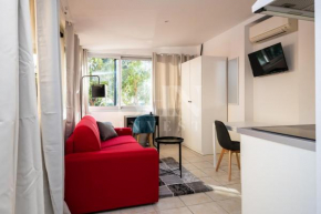 STUDIO CASSIN - next to tramway line 2 near airport